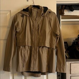 Athleta Men's Hooded Rain Jacket in Khaki
